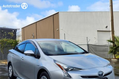 2018 Toyota Prius A PREMIUM