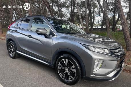2017 Mitsubishi Eclipse Cross Exceed (2Wd) Ya