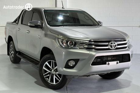 2016 Toyota Hilux Sr5 (4X4) Gun126R