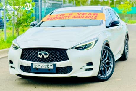 White 2018 Infiniti Q30 Hatchback Sport
