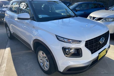 White 2025 Hyundai Venue Wagon