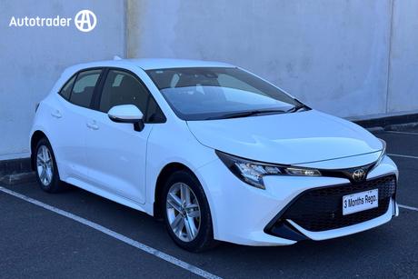 White 2022 Toyota Corolla Hatchback Ascent Sport