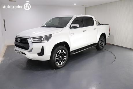 2022 Toyota Hilux Sr5 (4X4) Gun126R