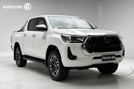 2022 Toyota Hilux Sr5 (4X4) Gun126R