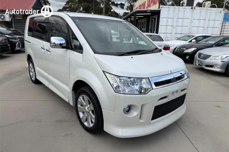 2015 Mitsubishi Delica G
