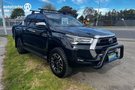 2022 Toyota Hilux Sr5 (4X4) Gun126R