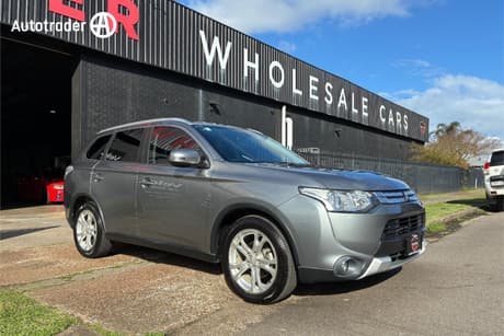 Grey 2014 Mitsubishi Outlander Wagon Ls (4X4)