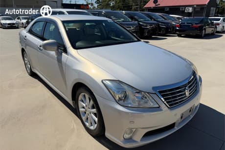 2011 Toyota Crown ROYAL SALOON