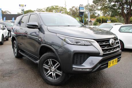 Grey 2022 Toyota Fortuner Wagon Gx