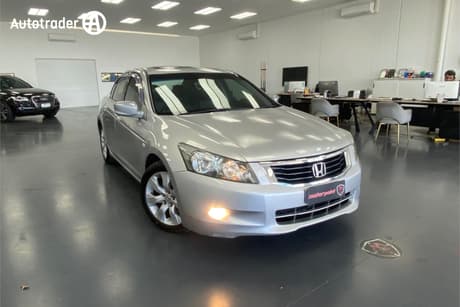 Silver 2008 Honda Accord Sedan Vti Luxury