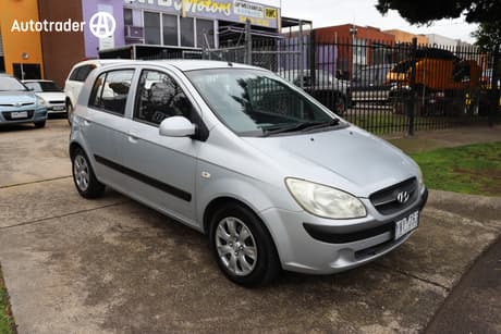 Blue 2010 Hyundai Getz Hatchback S