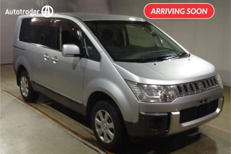 2013 Mitsubishi Delica D:5 M 4WD