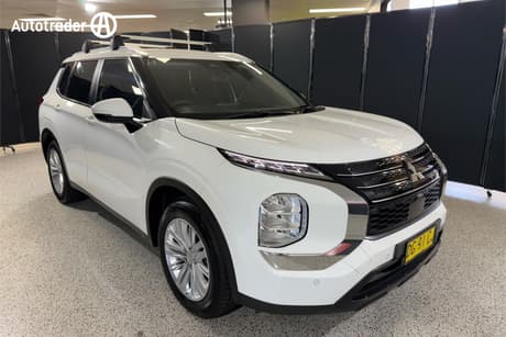 2022 Mitsubishi Outlander Es 7 Seat (2Wd) Zm My23