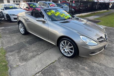 Silver 2005 Mercedes-Benz SLK280 Convertible 280
