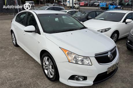 White 2014 Holden Cruze Hatchback Sri