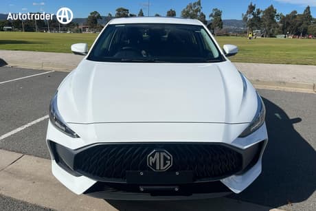 2025 MG MG5 Essence My25