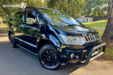 2017 Mitsubishi Delica CHAMONIX
