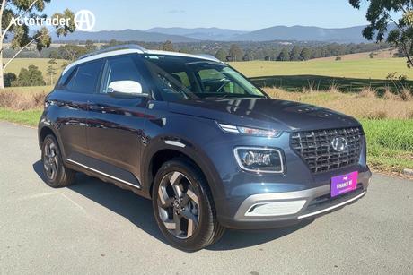 Blue 2026 Hyundai Venue Wagon Elite (Black) Two-Tone Roof