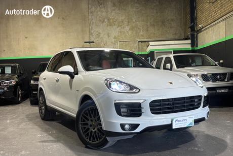 White 2016 Porsche Cayenne Wagon Diesel Platinum Edition