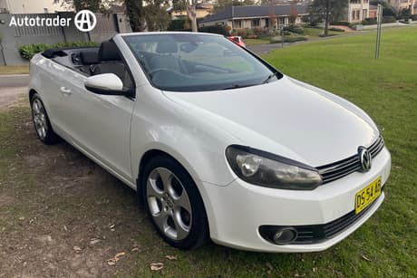 White 2011 Volkswagen Golf Cabriolet 118 Tsi