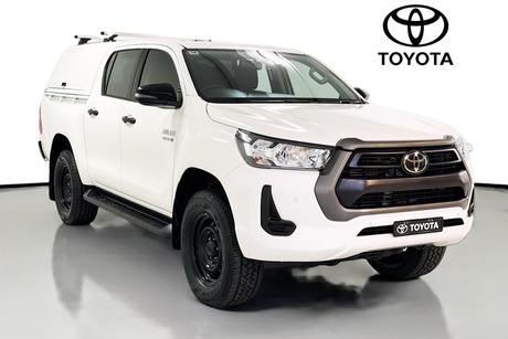 2022 Toyota Hilux Sr (4X4) Gun126R