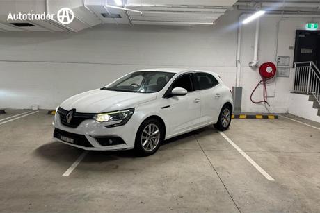 White 2016 Renault Megane Hatchback Zen