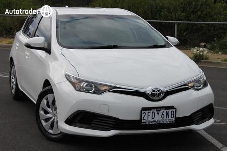 White 2018 Toyota Corolla Hatchback Ascent