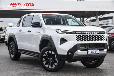 2025 Toyota Hilux Sr5 (4X4) Gun126R Rc