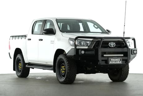 2021 Toyota Hilux Sr (4X4) Gun126R