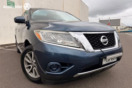 Blue 2014 Nissan Pathfinder Wagon St (4X2)