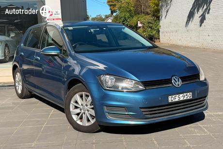Blue 2016 Volkswagen Golf Hatchback 92 Tsi