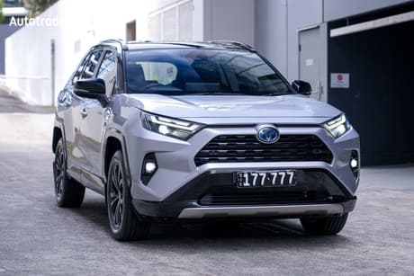 2023 Toyota RAV4 Xse (2Wd) Hybrid Premium Paint Axah52R