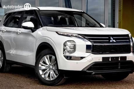 White 2026 Mitsubishi Outlander Wagon Es 7 Seat (2Wd)
