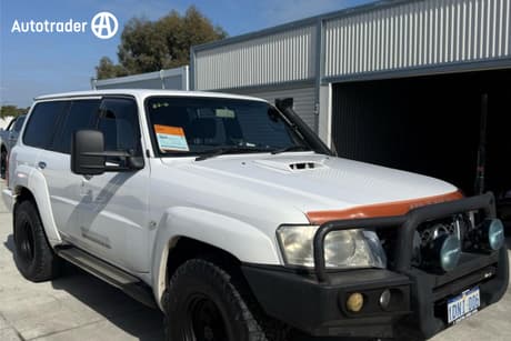 White 2010 Nissan Patrol Wagon St (4X4)