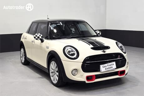 White 2019 Mini Cooper Hatchback S 5D Hatch