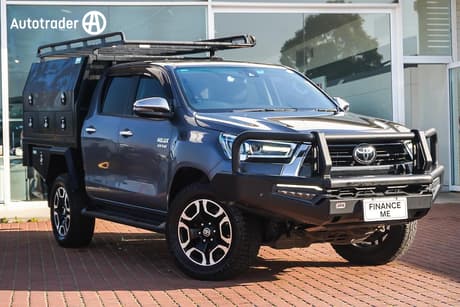 2022 Toyota Hilux Sr5 + Premium Interior (4X4) Gun126R