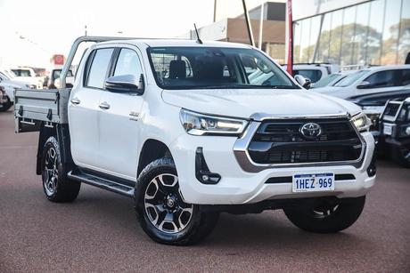 2020 Toyota Hilux Sr5 (4X4) Gun126R Facelift