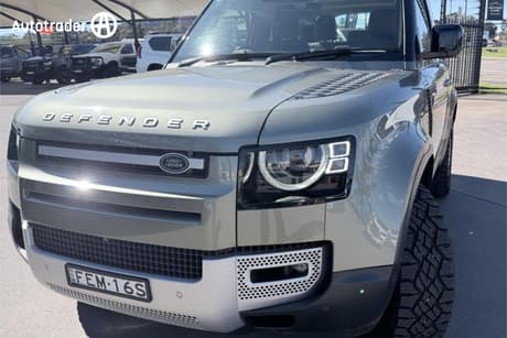 Green 2021 Land Rover Defender Wagon 90 D300 Se (220Kw)