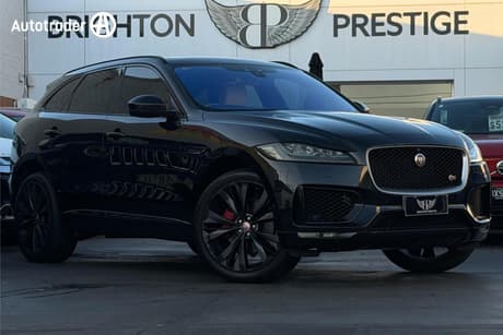 Black 2016 Jaguar F-Pace Wagon 30D First Edition