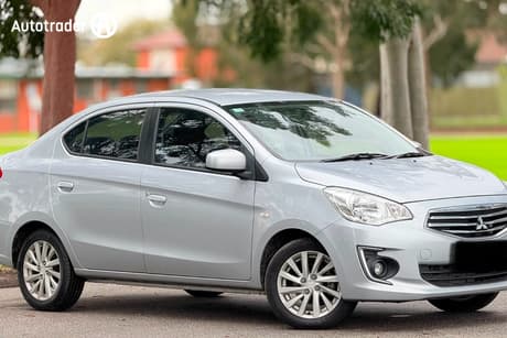 2015 Mitsubishi Mirage Es La