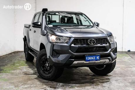 2025 Toyota Hilux Sr (4X4) Gun126R Rc