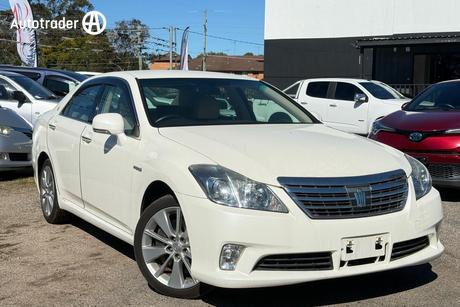 2012 Toyota Crown HYBRID