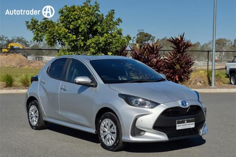 2022 Toyota Yaris HYBRID X