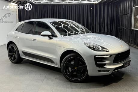 Silver 2015 Porsche Macan Wagon S