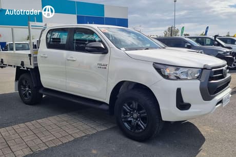 2022 Toyota Hilux Sr (4X4) Gun126R