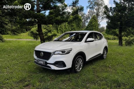White 2022 MG HS Wagon Core
