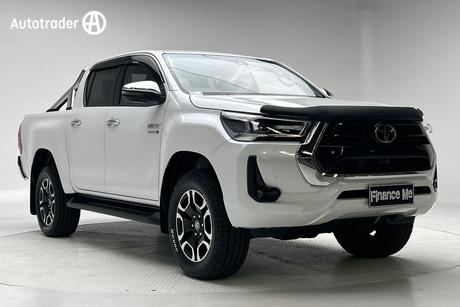 2022 Toyota Hilux Sr5 (4X4) Gun126R