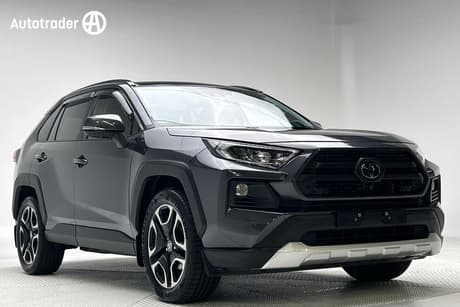 2020 Toyota RAV4 Edge Awd Axaa54R