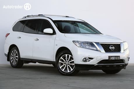 2015 Nissan Pathfinder St (4X4) R52