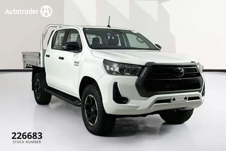 2020 Toyota Hilux Sr (4X4) Gun126R Facelift